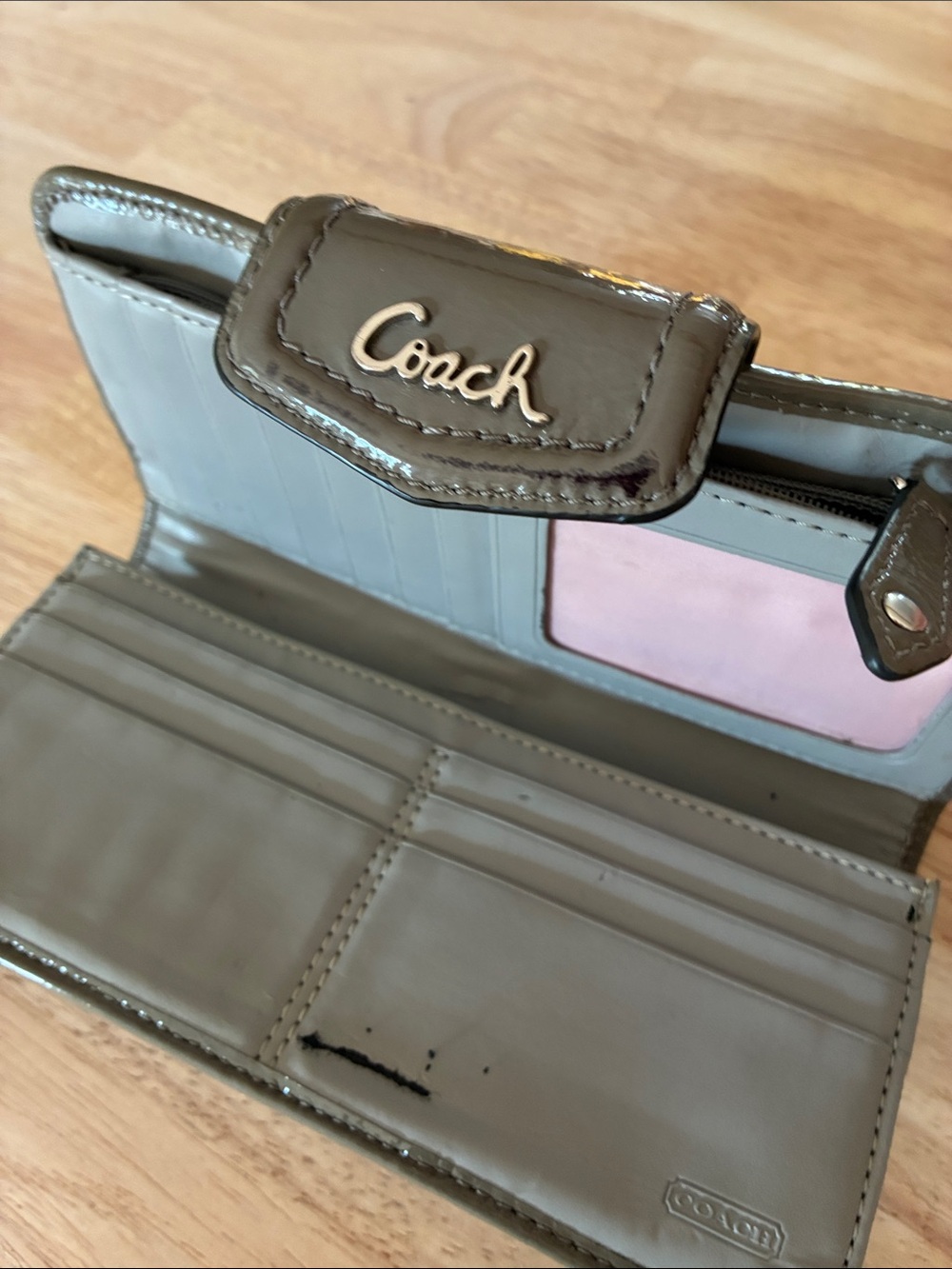 Coach Gray Signature Continental Wallet with Logo Snap - Picture 2 of 13